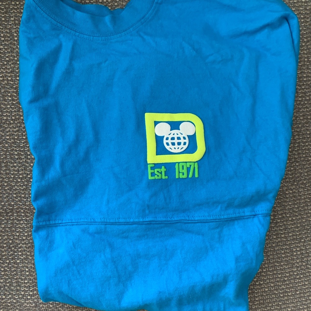 WDW Neon Blue Spirit Jersey Size Small EUC